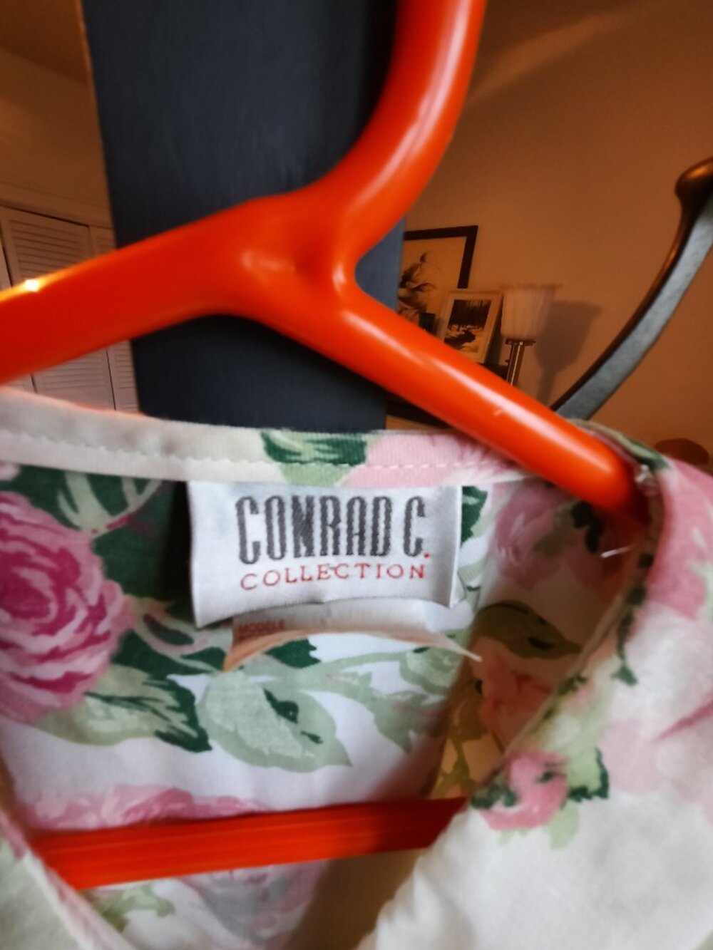 Vintage Conrad C. Collection, feminine and romantic blouse - Picture 9 of 9